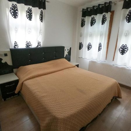 Hotel Fusha E Gjese Valbone Extérieur photo